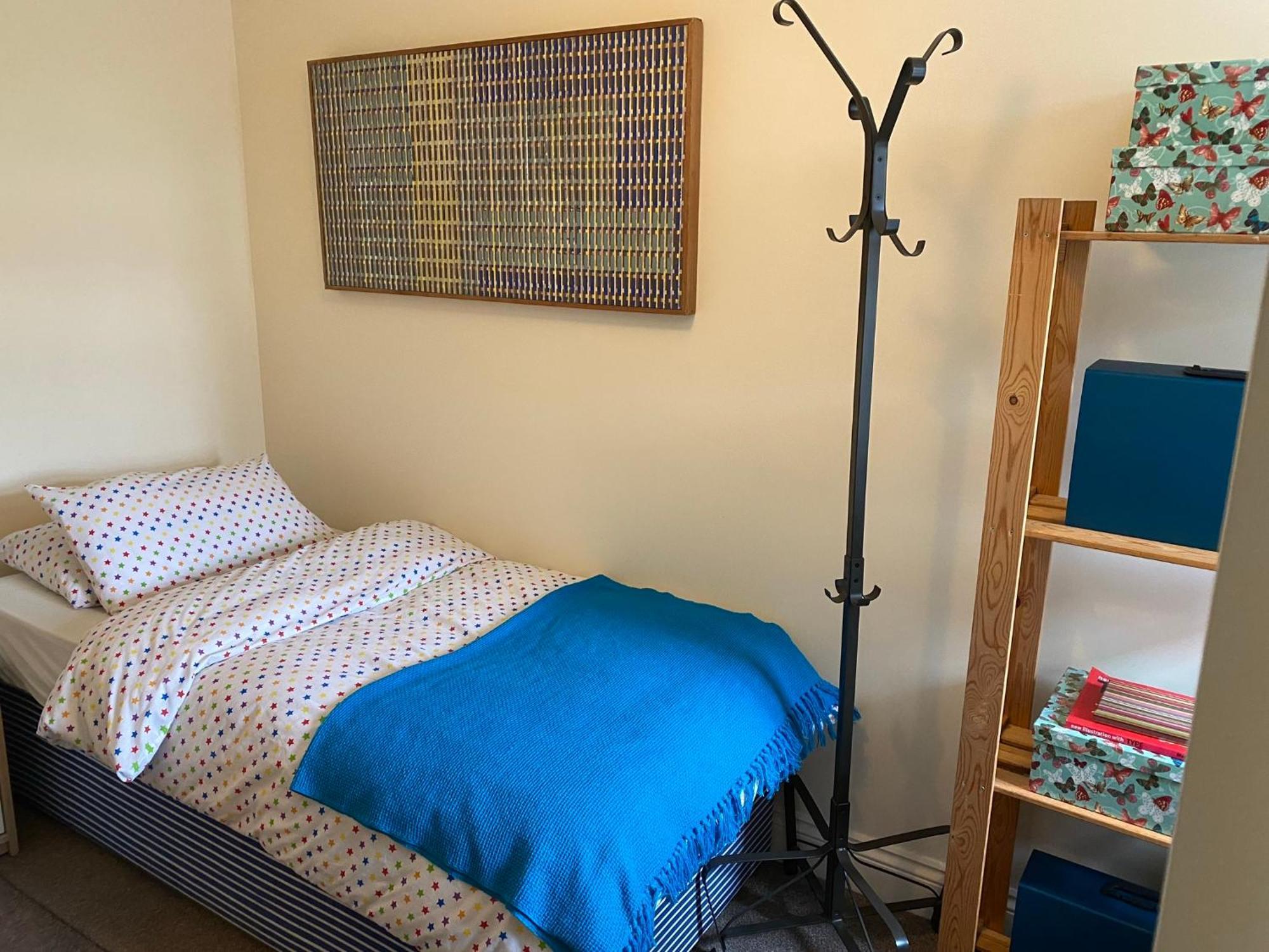 35 Mins To Central London. 3 Bedrooms. 2 Bathrooms With Garden Exterior photo