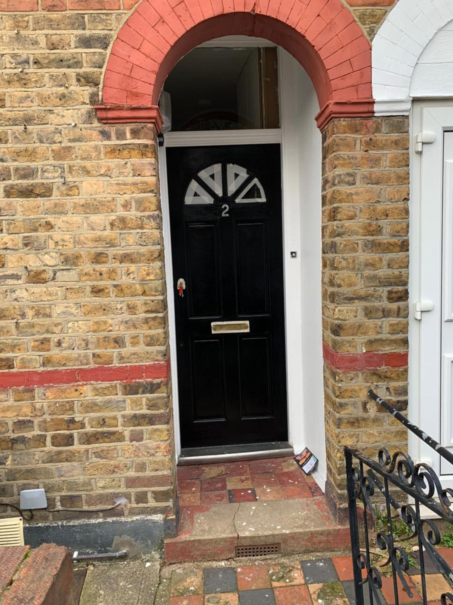 35 Mins To Central London. 3 Bedrooms. 2 Bathrooms With Garden Exterior photo